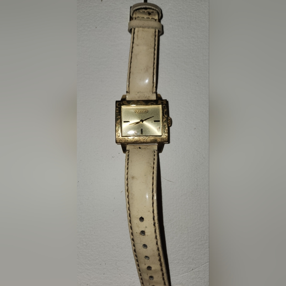 Coach Watch - Picture 2 of 4
